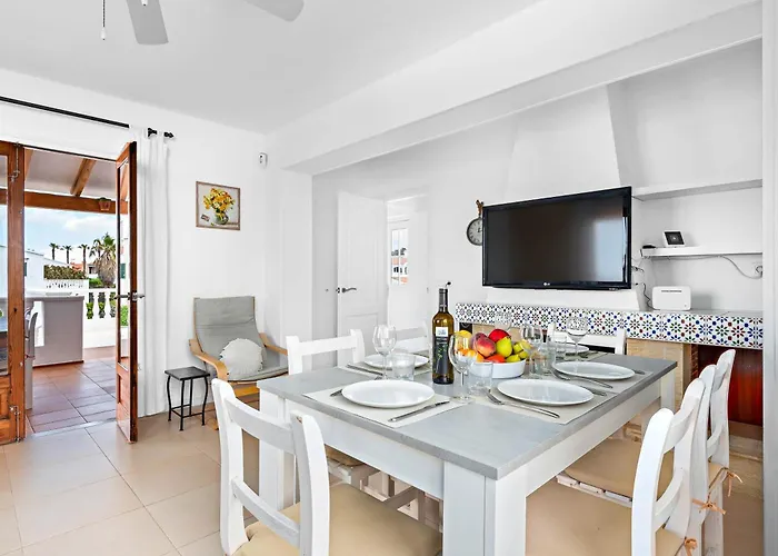 De Lujo Audaz Vila Cala Blanca (Menorca)