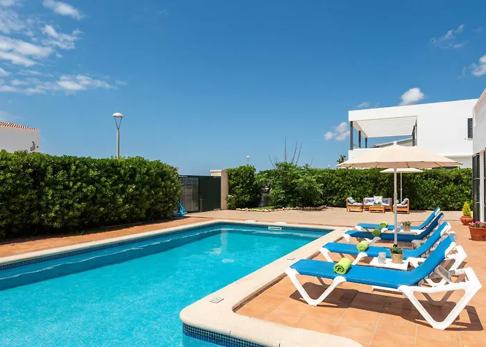 De Lujo Audaz Vila Cala Blanca (Menorca)